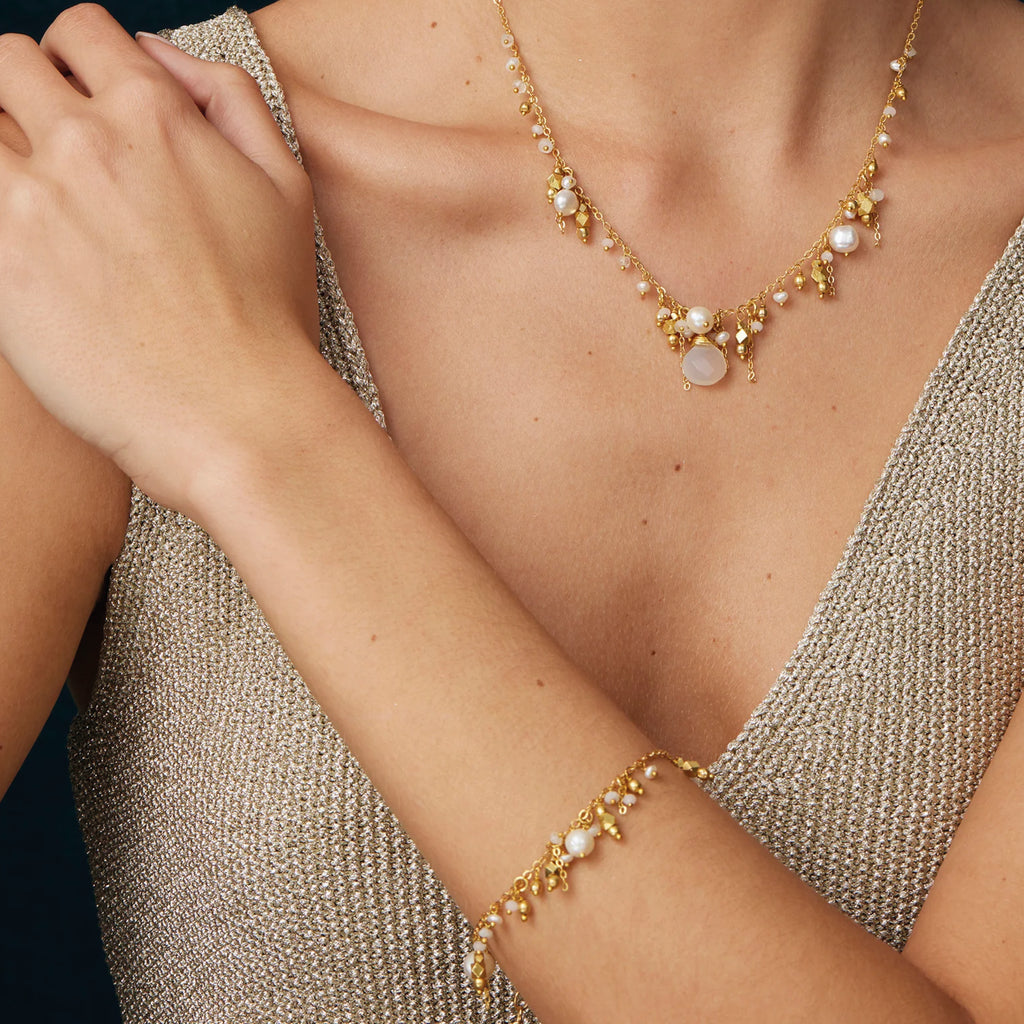 Gemstone beaded charm bracelet moonstone and pearl.
Ashiana London Olive White Bracelet - Jo And Co Ashiana London Olive White Bracelet - Ashiana London