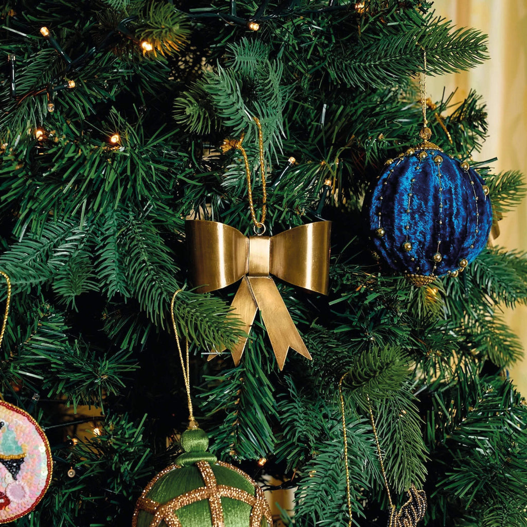 Big Radiant Ribbon Ornament - Jo And Co Big Radiant Ribbon Ornament - Anna + Nina