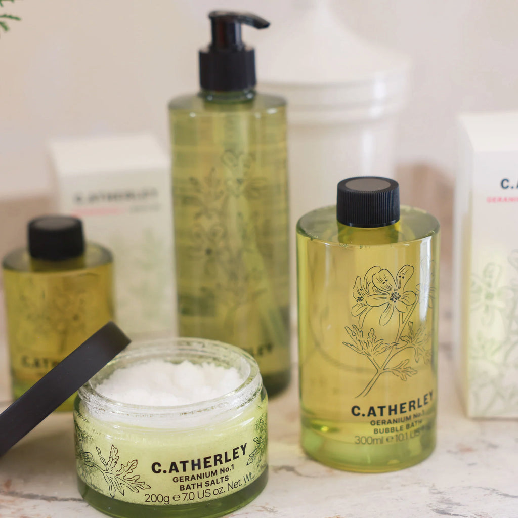 Bath salts with geranium fragrance with hints of rose, lemon, mint and cedar.
Geranium No.1 Bath Salts 200g - Jo And Co Geranium No.1 Bath Salts 200g - C.Atherley London
