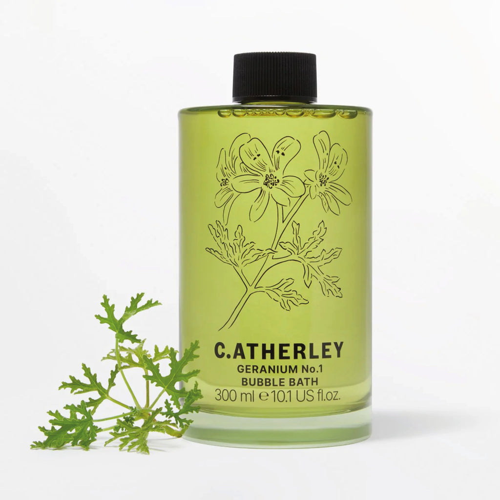 Bubble bath with scented geranium fragrance with hints of rose, lemon, mint and cedar.
Geranium No.1 Bubble Bath 300ml - Jo And Co Geranium No.1 Bubble Bath 300ml - C.Atherley London