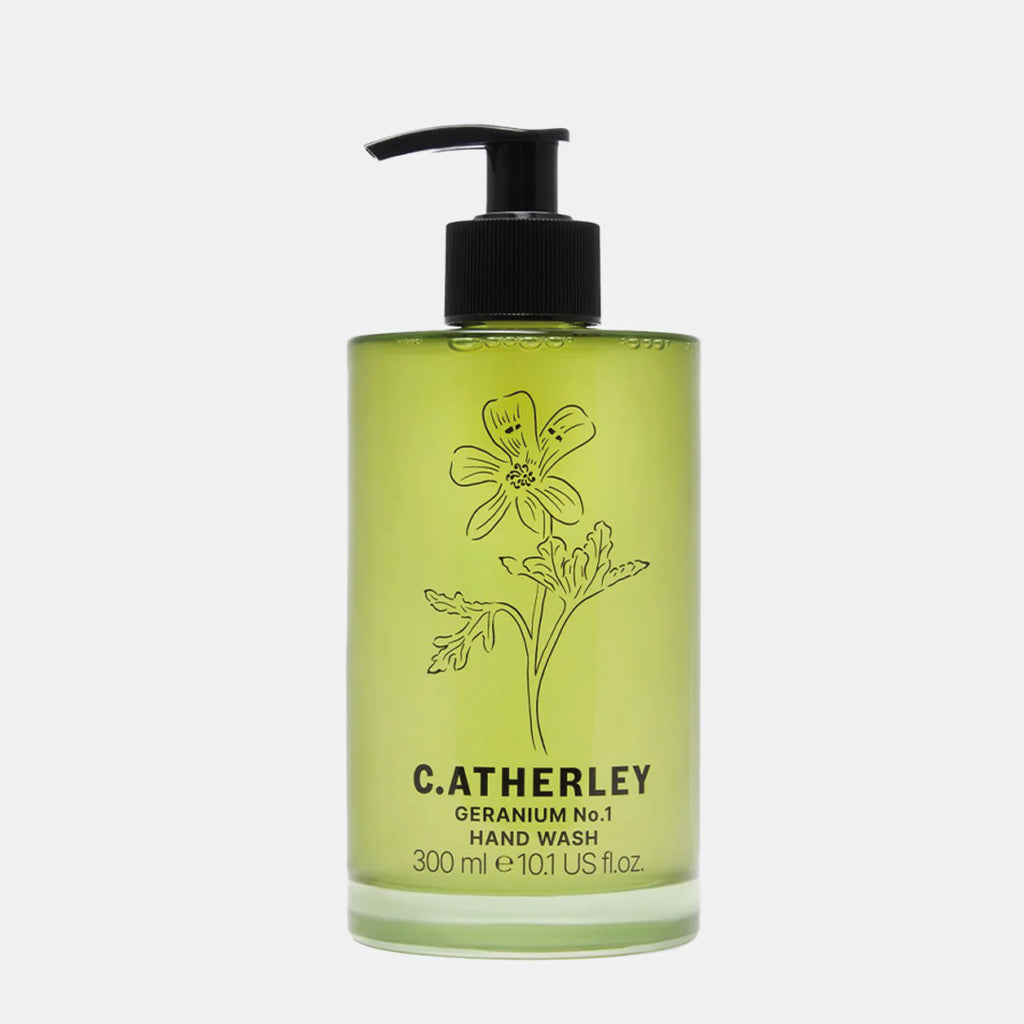 Hand wash scented geranium fragrance with hints of rose, lemon, mint and cedar.
Geranium No.1 Hand Wash 300ml - Jo And Co Geranium No.1 Hand Wash 300ml - C.Atherley London