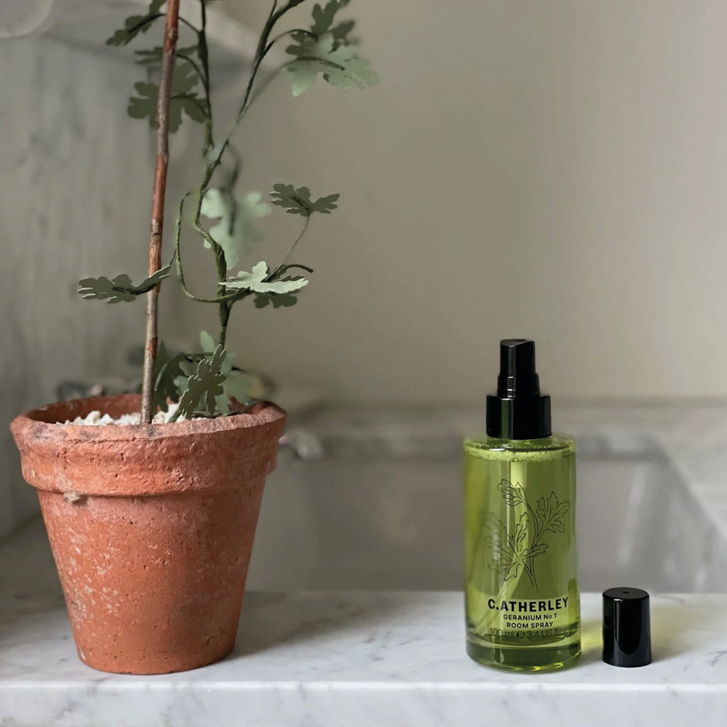 Room spray with fragrance of the Radens Geranium, hand blended using 8 essential oils.
Geranium No.1 Room Spray 100ml - Jo And Co Geranium No.1 Room Spray 100ml - C.Atherley London