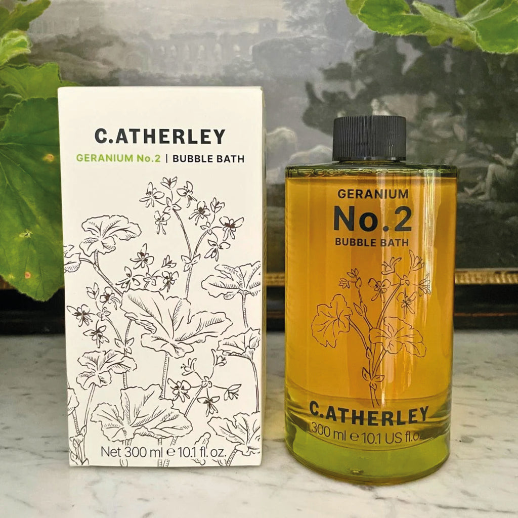 Bubble bath fragranced with peppermint scented leaf geranium with clove and coriander.
Geranium No.2 Bubble Bath 300ml - Jo And Co Geranium No.2 Bubble Bath 300ml - C.Atherley London