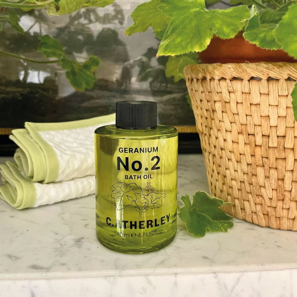 Bath oil with peppermint scented leaf geranium with a hint of clove and coriander.
Geranium No. 2 Bath Oil 140ml - Jo And Co Geranium No. 2 Bath Oil 140ml - C.Atherley London