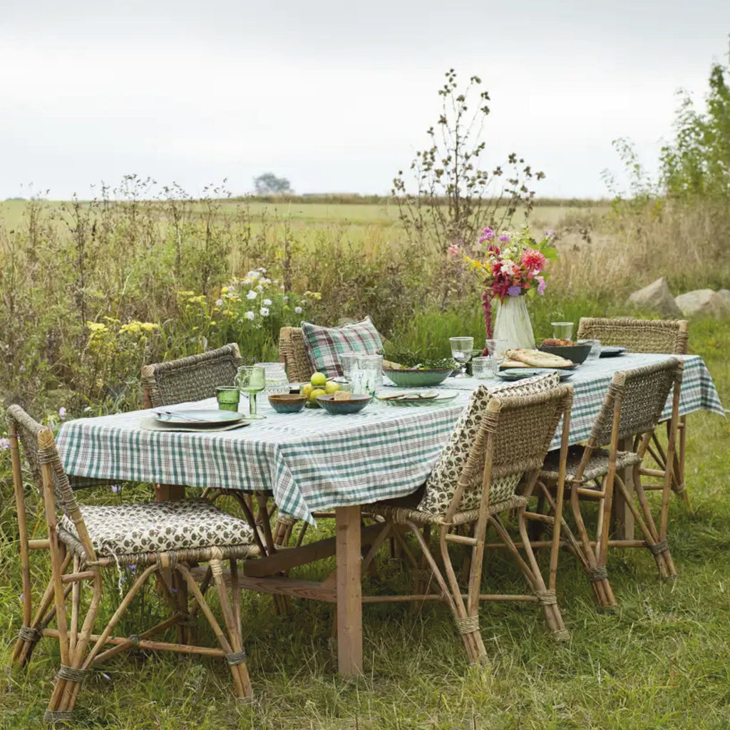 Green wine glass with a textured surface and bubbles.
Green Coloured Wine Glass - Jo And Co Green Coloured Wine Glass