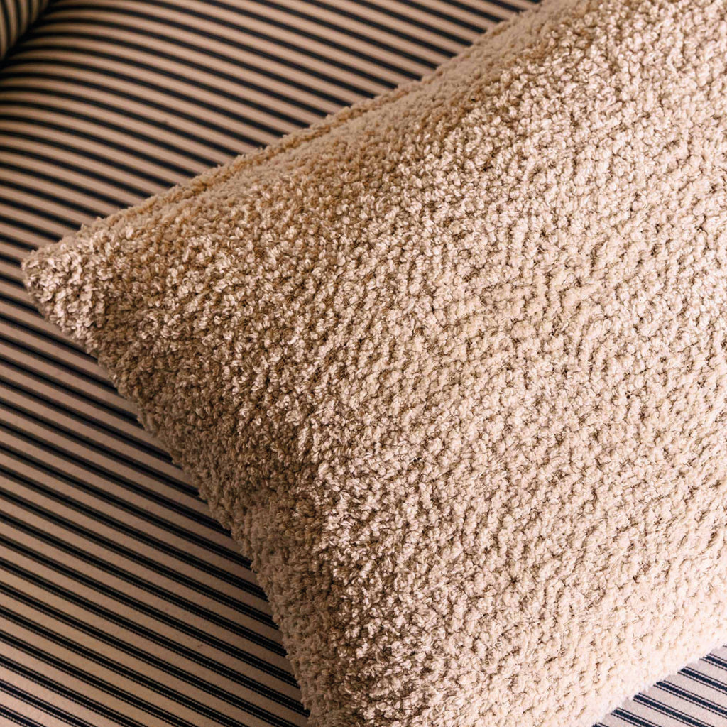 Ivory boucle rectangular cushion.
Ivory Sudeley Boucle Rectangular Cushion - Jo And Co Ivory Sudeley Boucle Rectangular Cushion