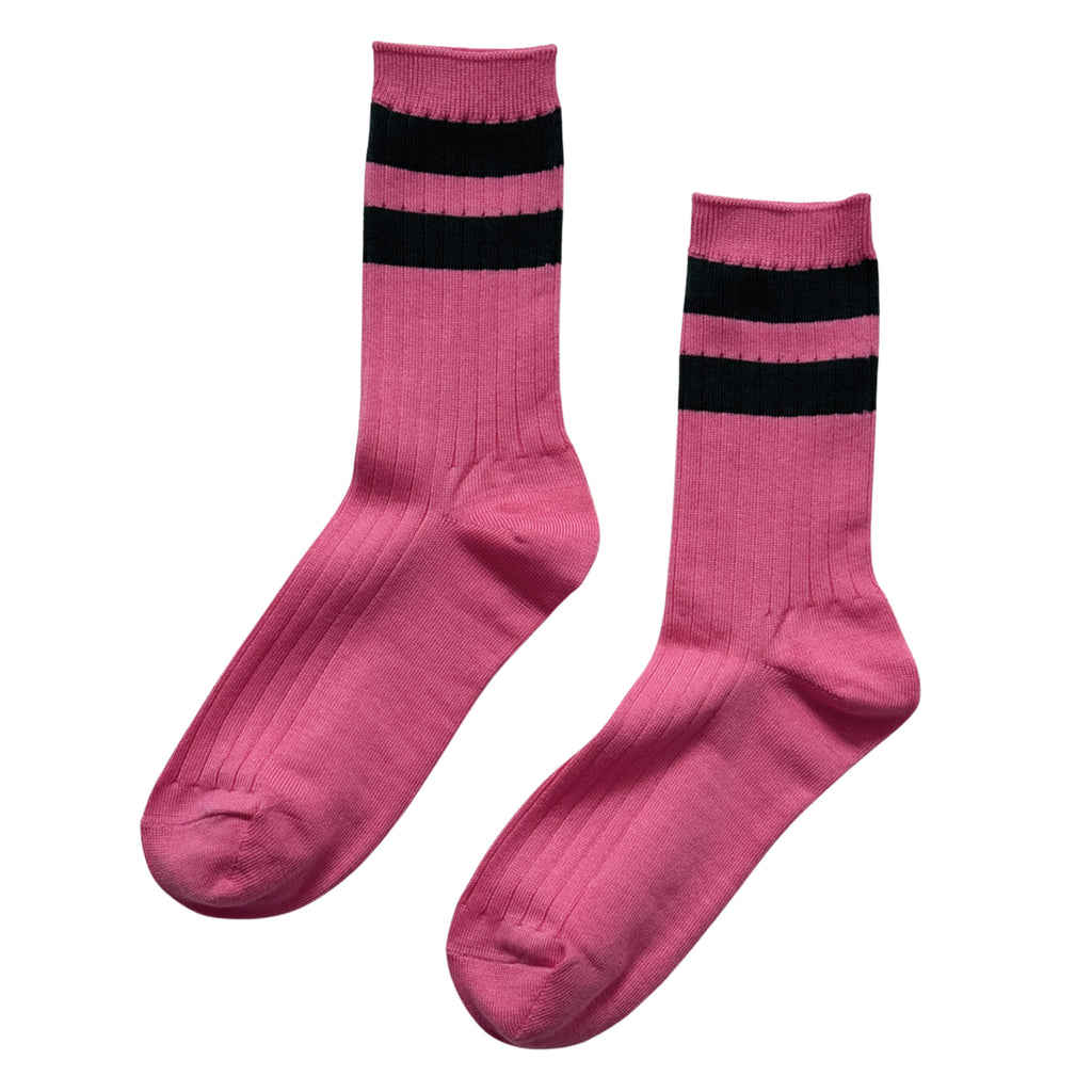 Sporty pink socks with dark green stripe with ribbed design and quarter-crew length.
Le Bon Shoppe Pink Green Varsity Her Socks - Jo And Co Le Bon Shoppe Pink Green Varsity Her Socks - Le Bon Shoppe