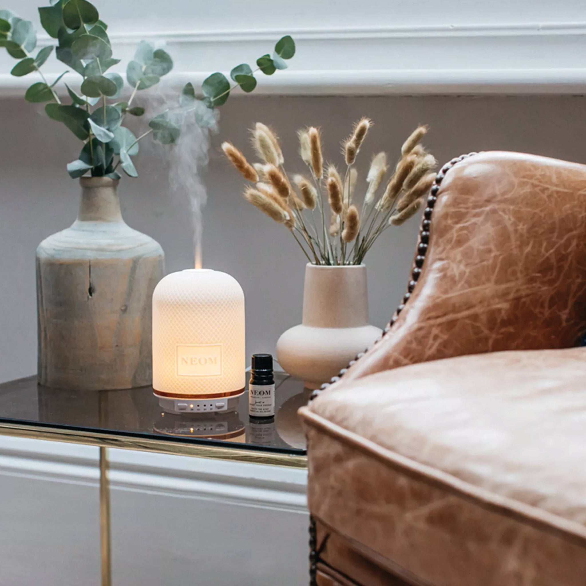 NEOM ネオム　エッセンシャルオイル Amazon.co.jp: 'NEOM – Wellness Pod Luxe | プレミアム