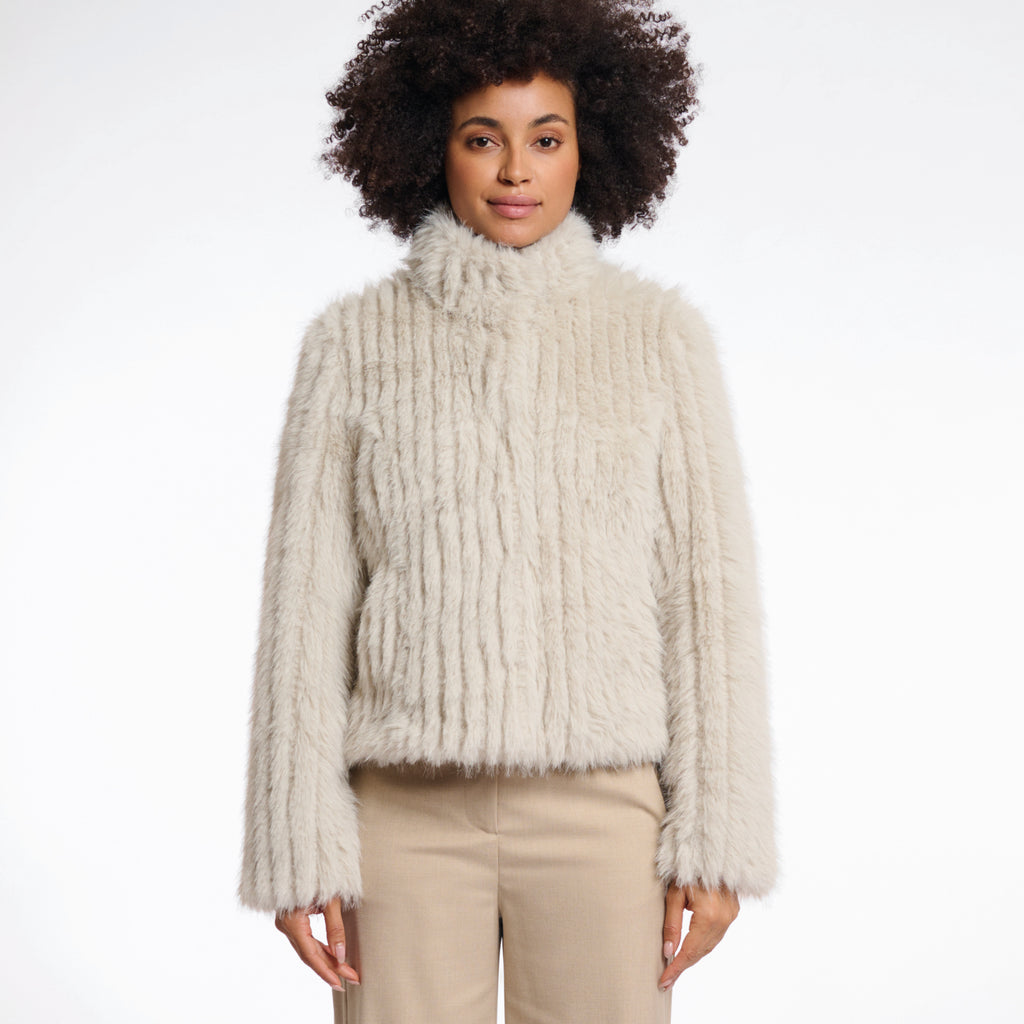 Short faux fur jacket.
Rino & Pelle Birch Faith Jacket - Jo And Co Rino & Pelle Birch Faith Jacket - Rino & Pelle