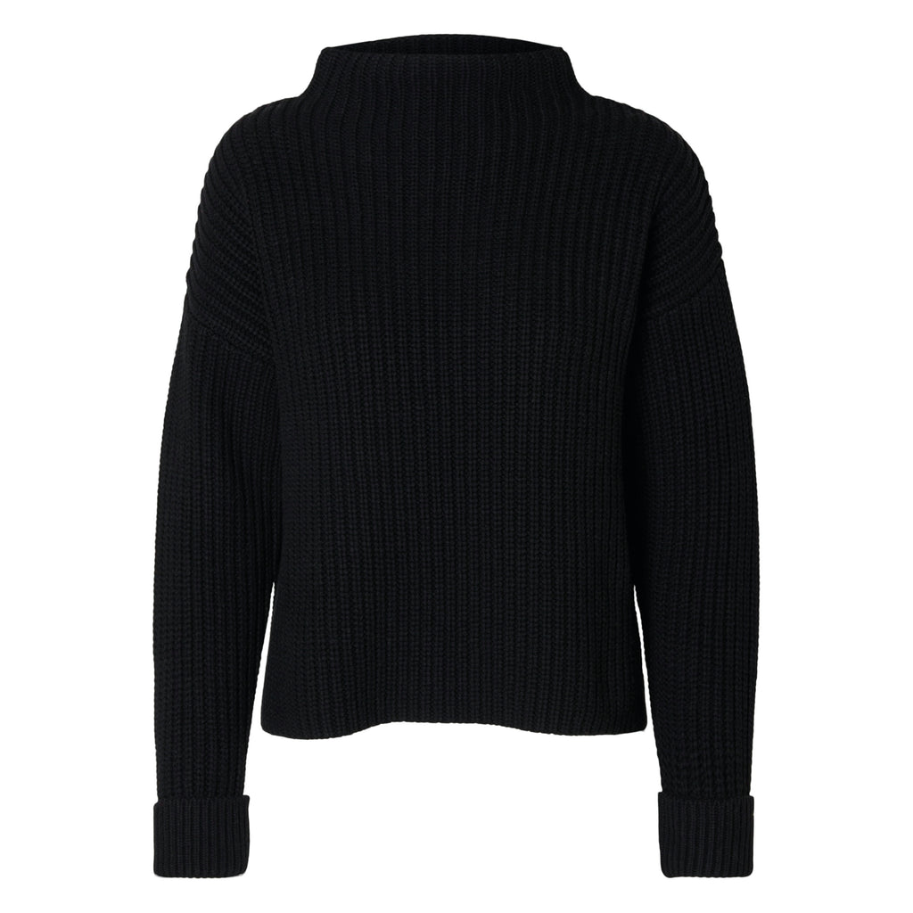 Black sweater with wide funnel neck, dropped shoulders, long sleeves with turn-up cuffs, side slit detail and high-low hemline.
Selected Femme Selma Black Knit - Jo And Co Selected Femme Selma Black Knit - Selected Femme