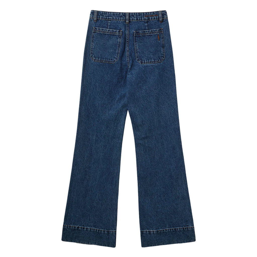 Denim blue jeans with high waist, wide leg and front pockets.
Sofie Schnoor Denim Blue Noel Jeans - Jo And Co Sofie Schnoor Denim Blue Noel Jeans - Sofie Schnoor