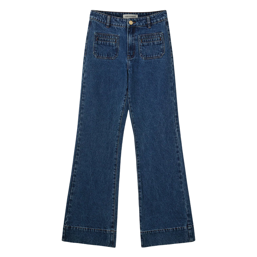 Denim blue jeans with high waist, wide leg and front pockets.
Sofie Schnoor Denim Blue Noel Jeans - Jo And Co Sofie Schnoor Denim Blue Noel Jeans - Sofie Schnoor