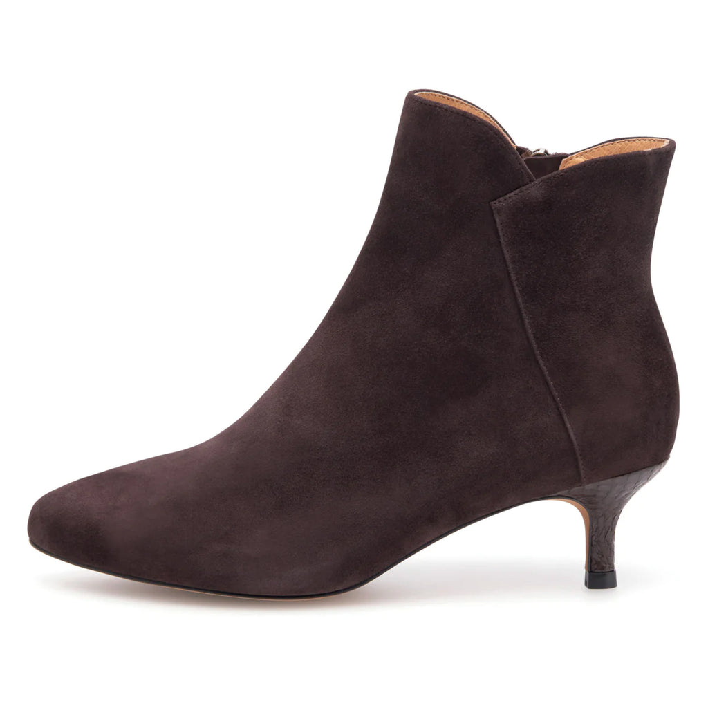 Chocolate brown suede ankle boots.
Woden Chocolate Saga Zip Ankle Boot - Jo And Co Woden Chocolate Saga Zip Ankle Boot - Woden