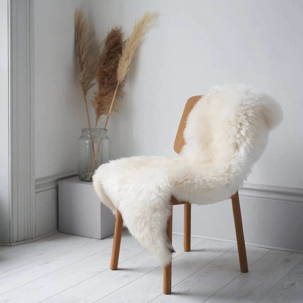 Ivory Sheepskin Rug - Jo & Co HomeIvory Sheepskin RugSurrey Style