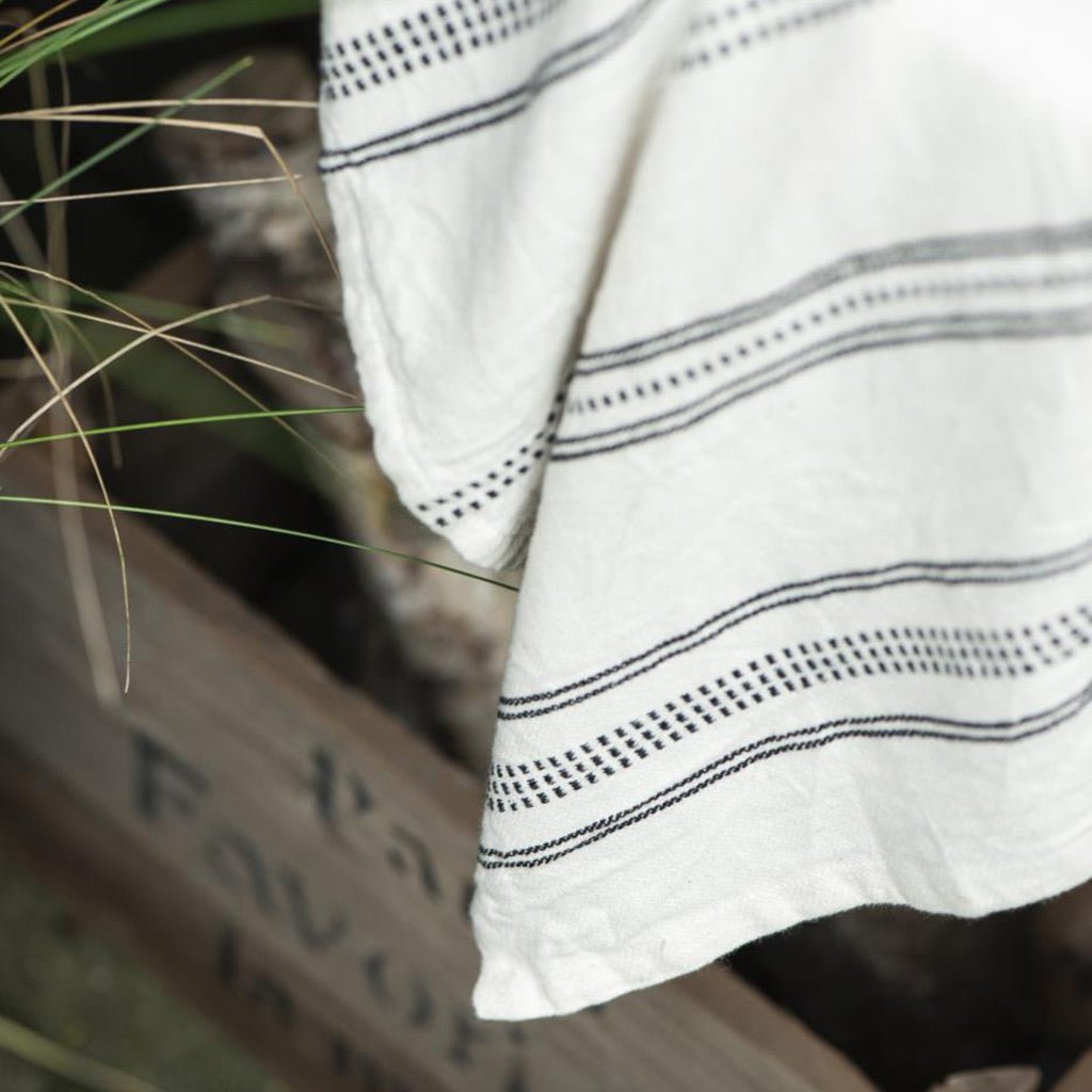 Natural & Black Woven Cotton Tea Towel - Jo & Co HomeNatural & Black Woven Cotton Tea TowelIb Laursen